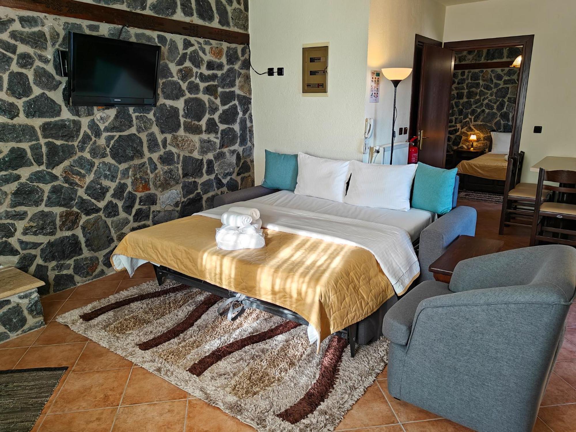 Hôtel Yades Pozar à Káto Loutrákion Extérieur photo