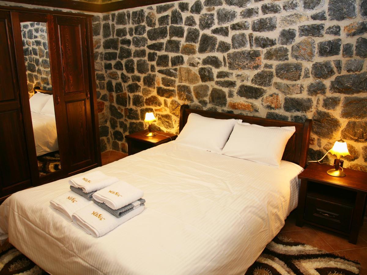 Hôtel Yades Pozar à Káto Loutrákion Extérieur photo
