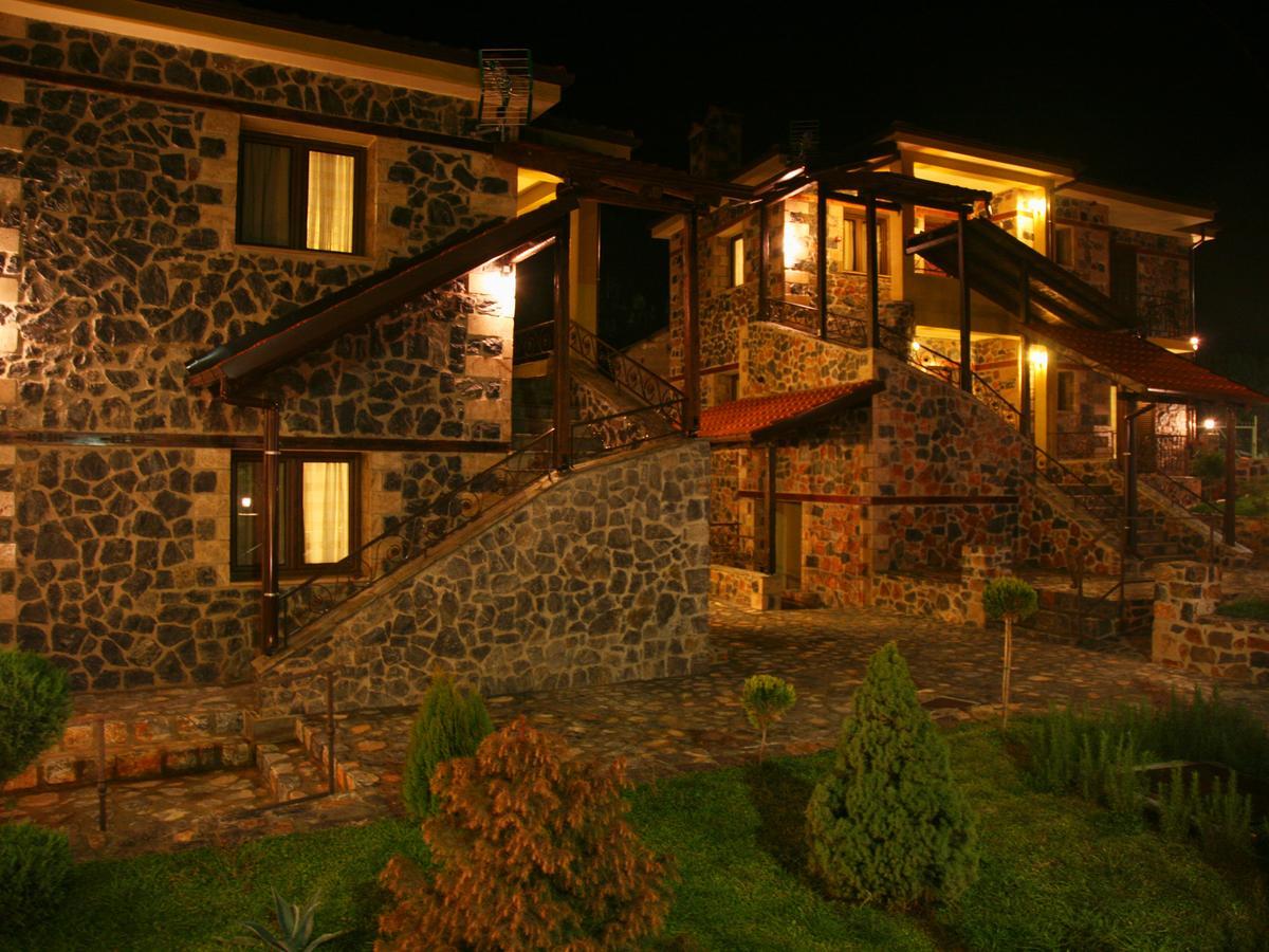 Hôtel Yades Pozar à Káto Loutrákion Extérieur photo