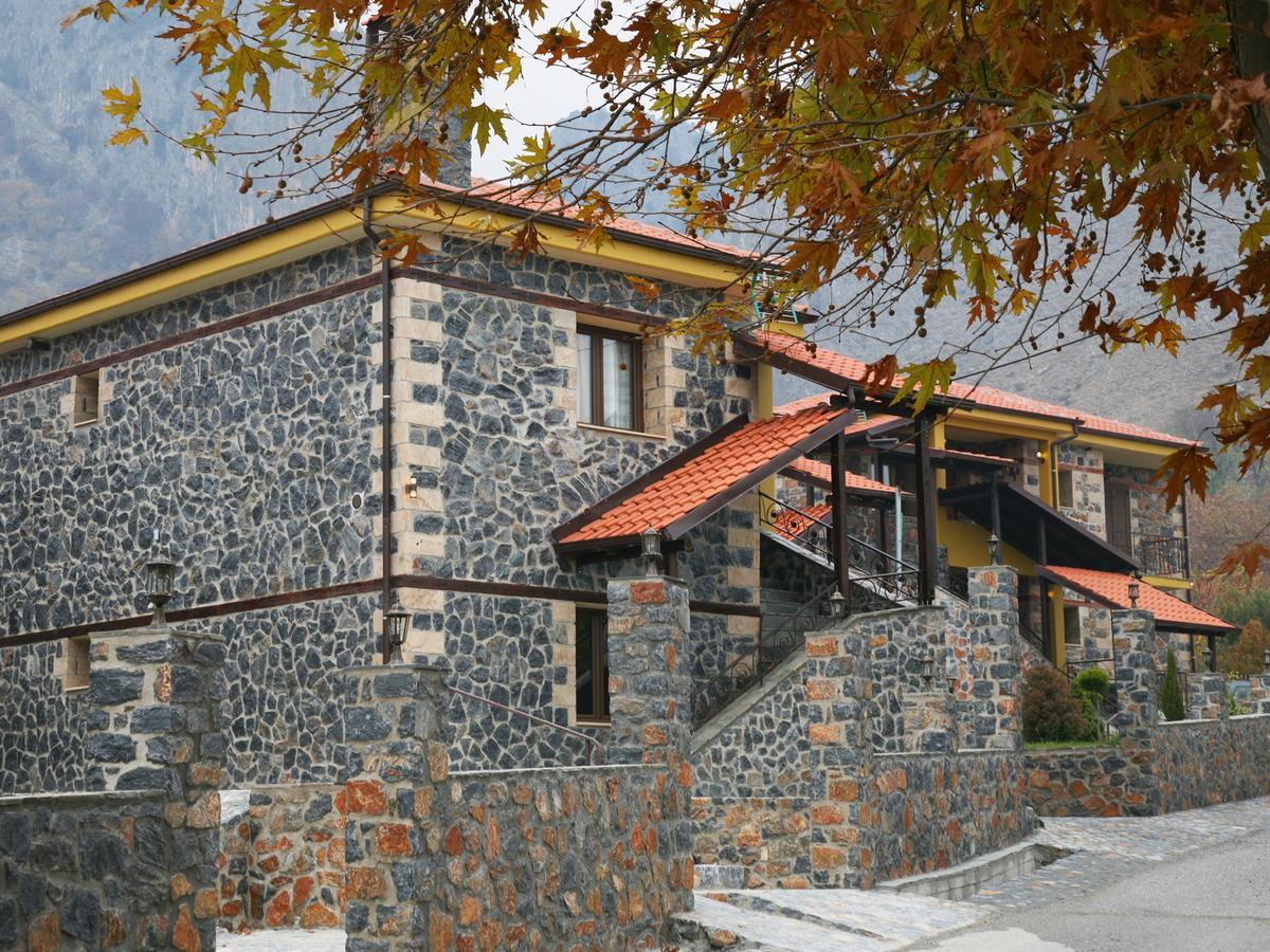 Hôtel Yades Pozar à Káto Loutrákion Extérieur photo