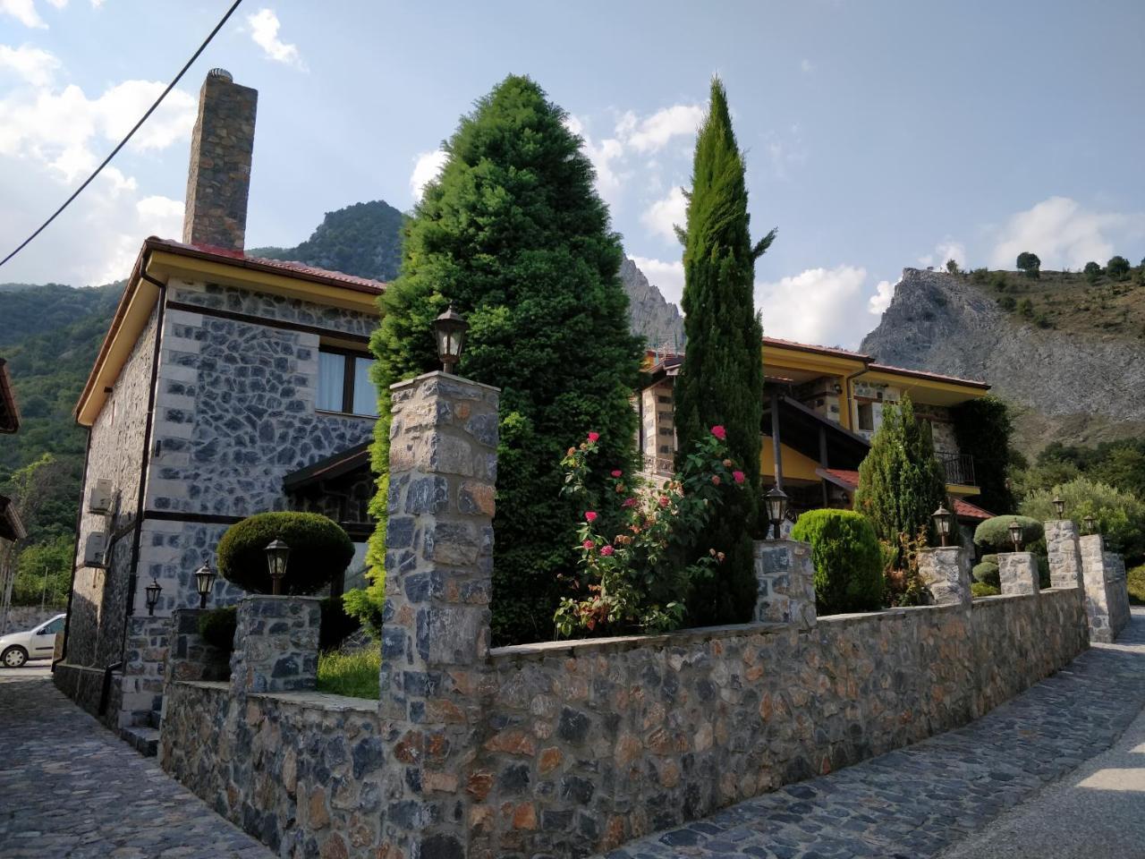 Hôtel Yades Pozar à Káto Loutrákion Extérieur photo